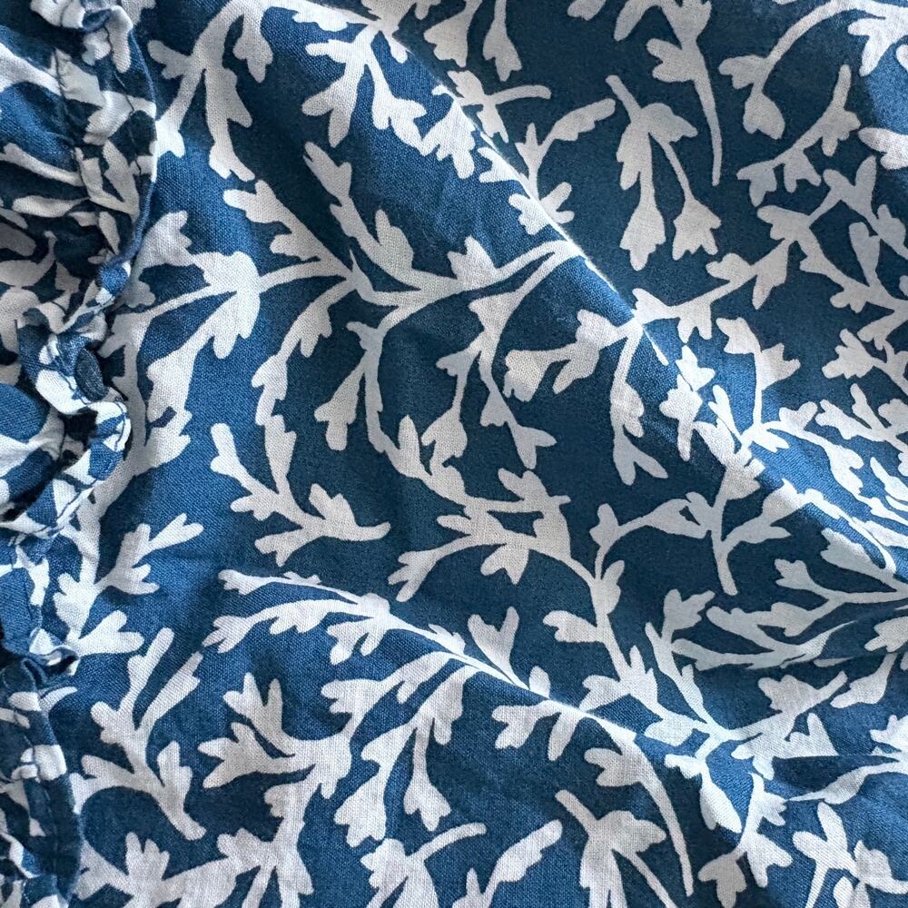 J.Crew Factory ruffled smocked-waist skirt  a blue white floral leaf  M - Picture 8 of 8